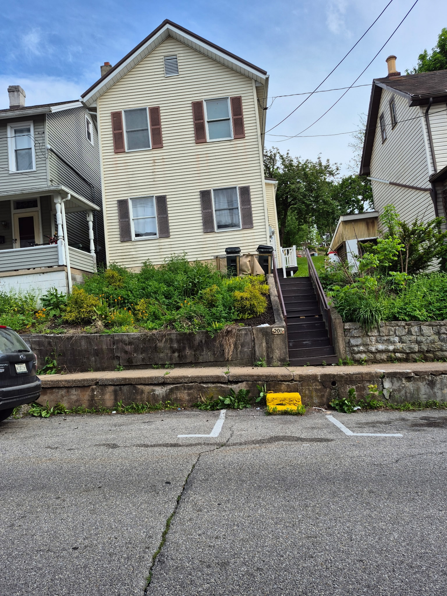 Front of East Logan Apartments in Bellefonte Pa
